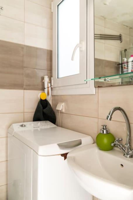 Cute Full Apt W/Backyard In Paleo Faliro Αθήνα Εξωτερικό φωτογραφία